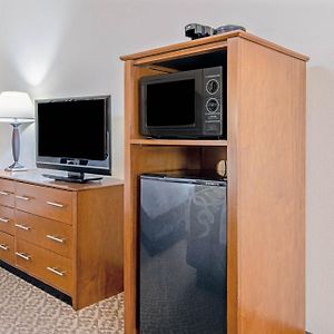 Deluxe Queen Room Two Queen Beds